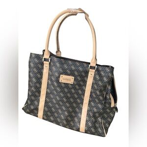 Guess large travel tote a few large sections for carrying things in great shape